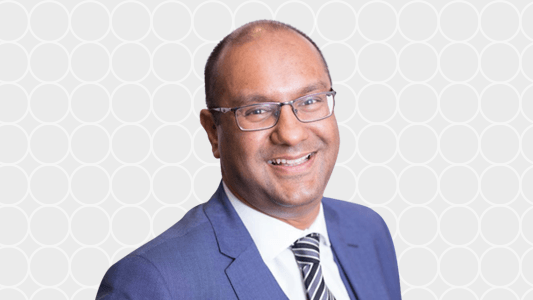 Mr Bob Chatterjee, Consultant Orthopaedic and Spinal Surgeon